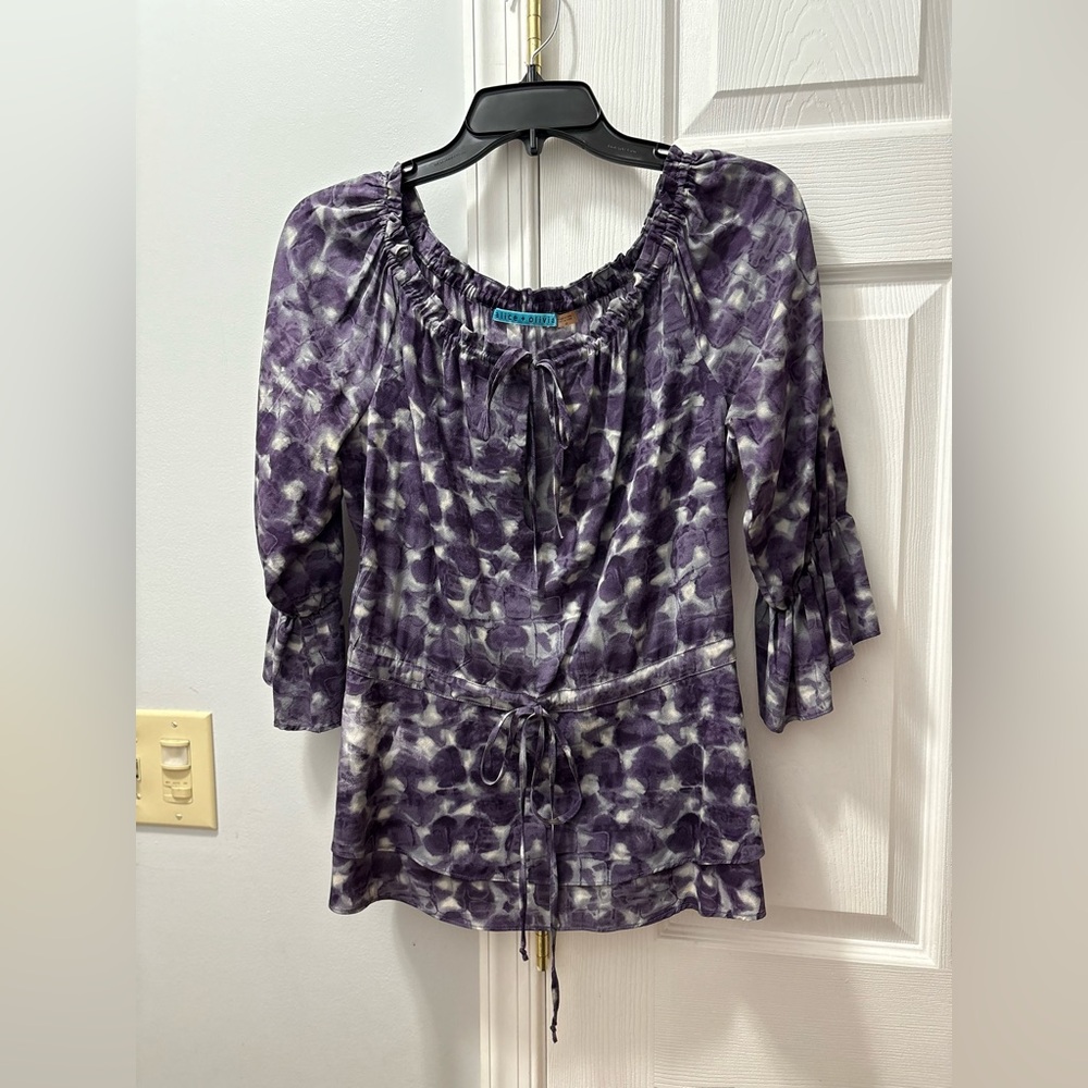 Alice + Olivia Purple Floral/Geometric Y2K Ruffle Sleeve Tie Front Silk Top